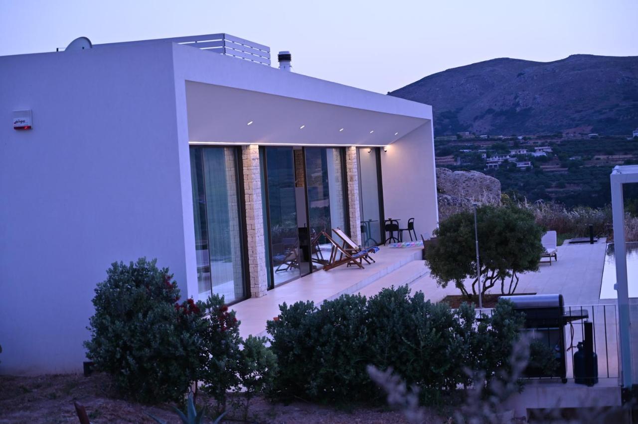 Ellas Residence Fantastic Pool Heated Kíssamos Екстериор снимка