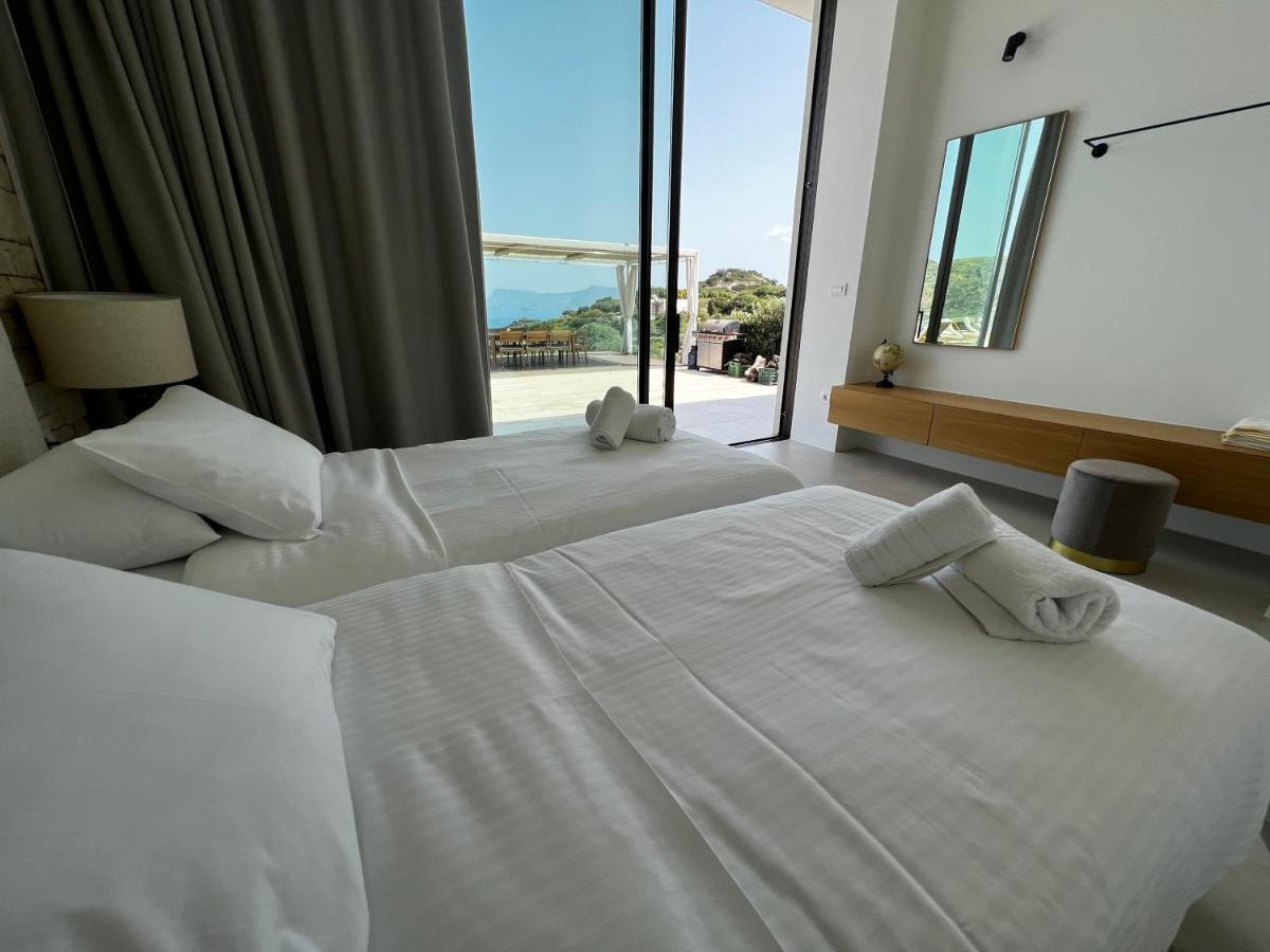 Ellas Residence Fantastic Pool Heated Kíssamos Екстериор снимка